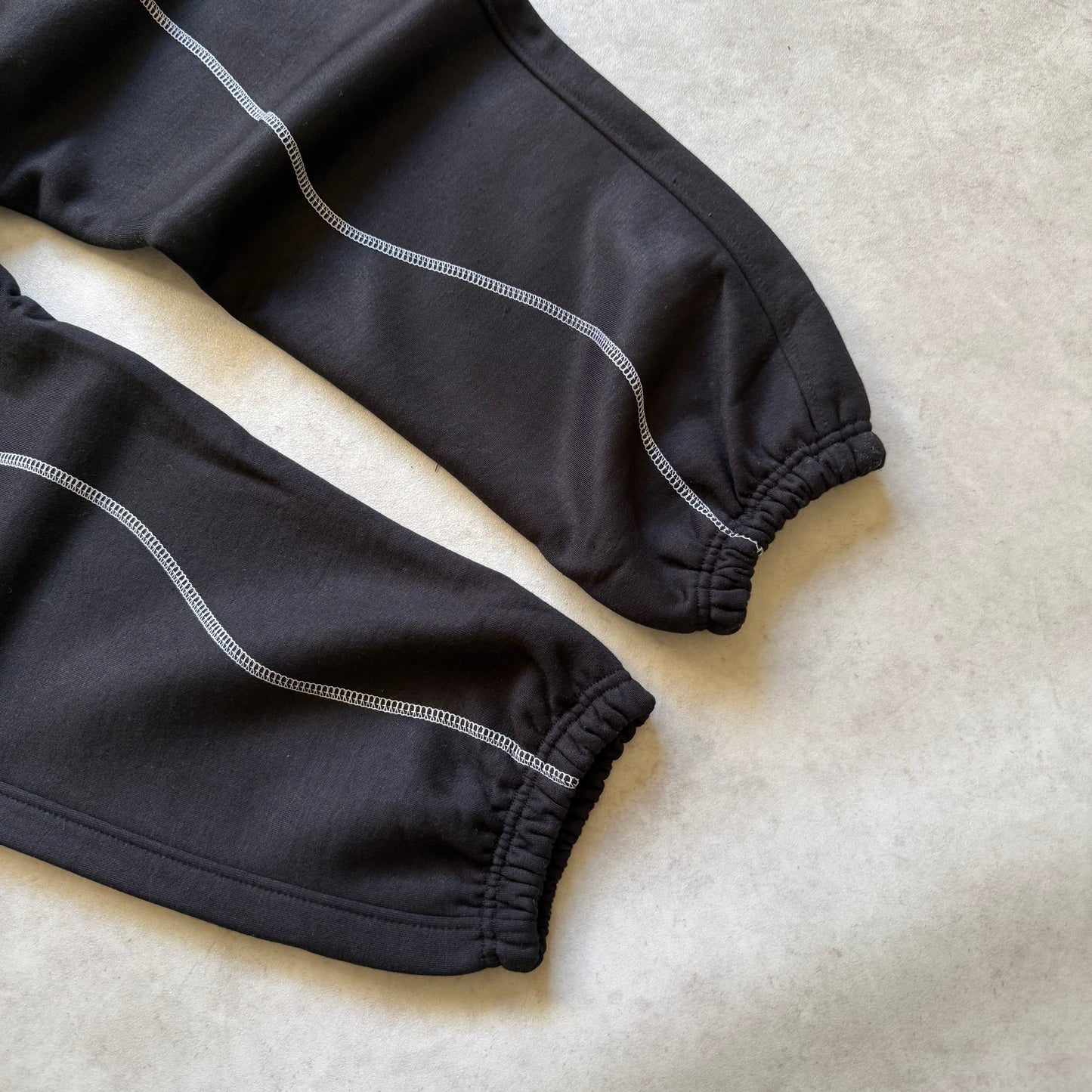 COSMO V2 JOGGERS (CUFFED)