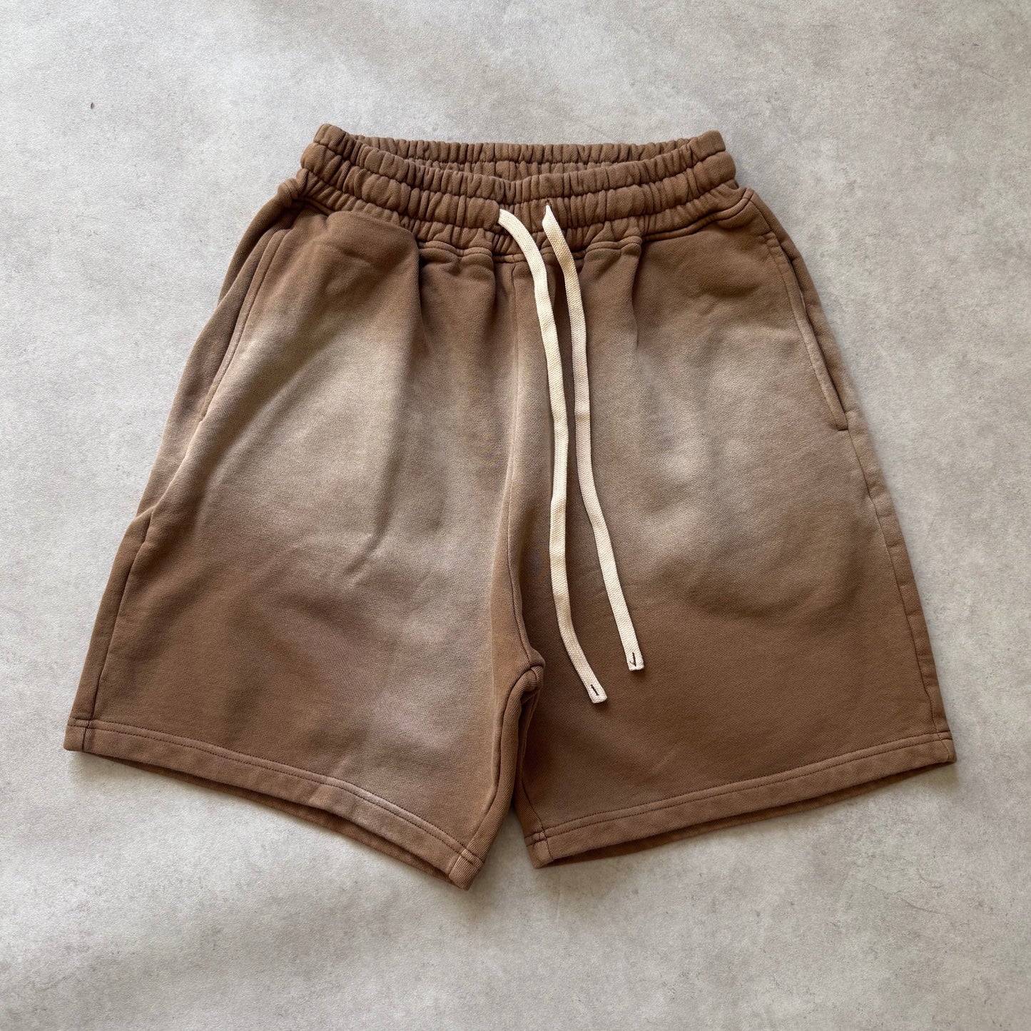 SUN-FADE SHORTS (DESERT)