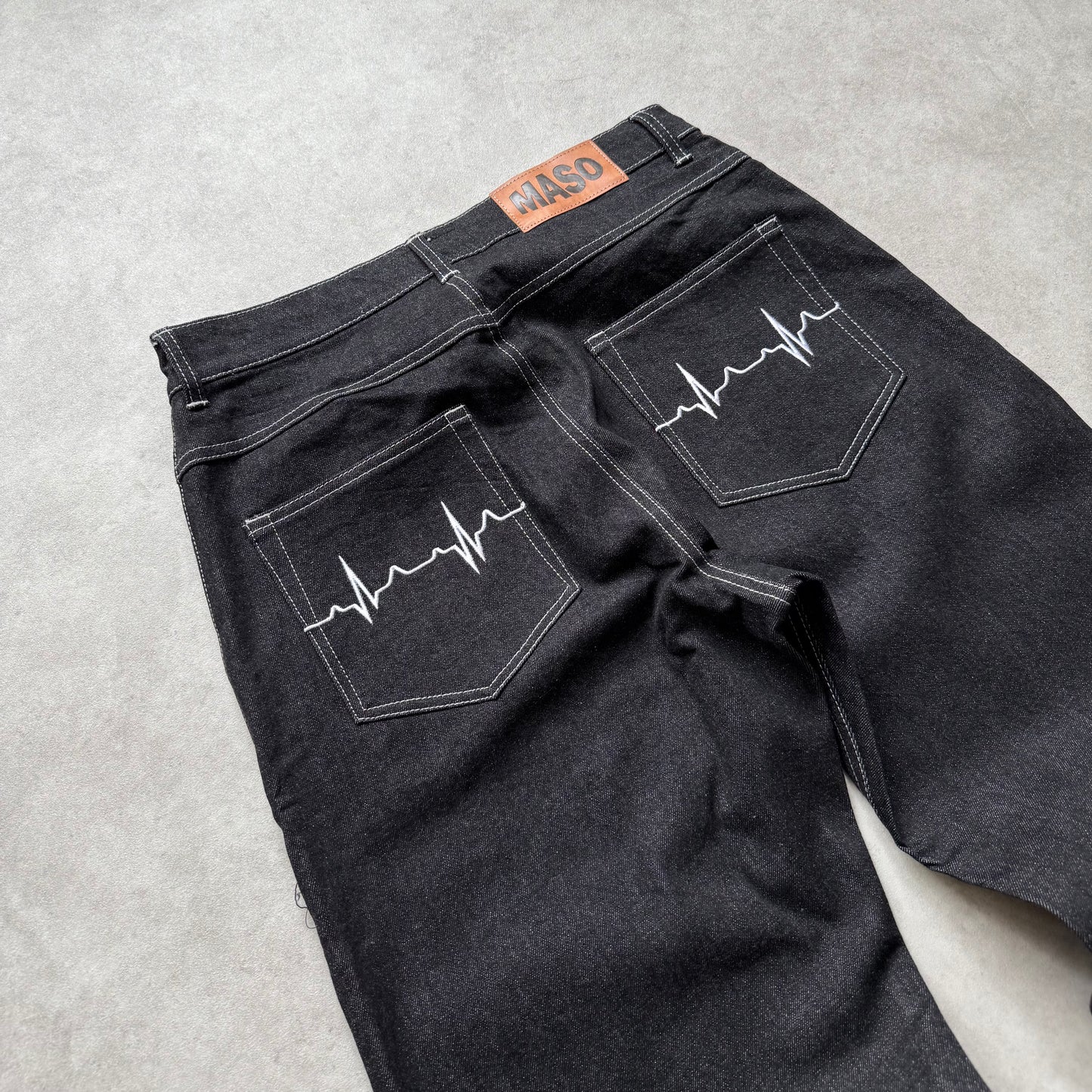 LIFELINE JEANS (BLACK)