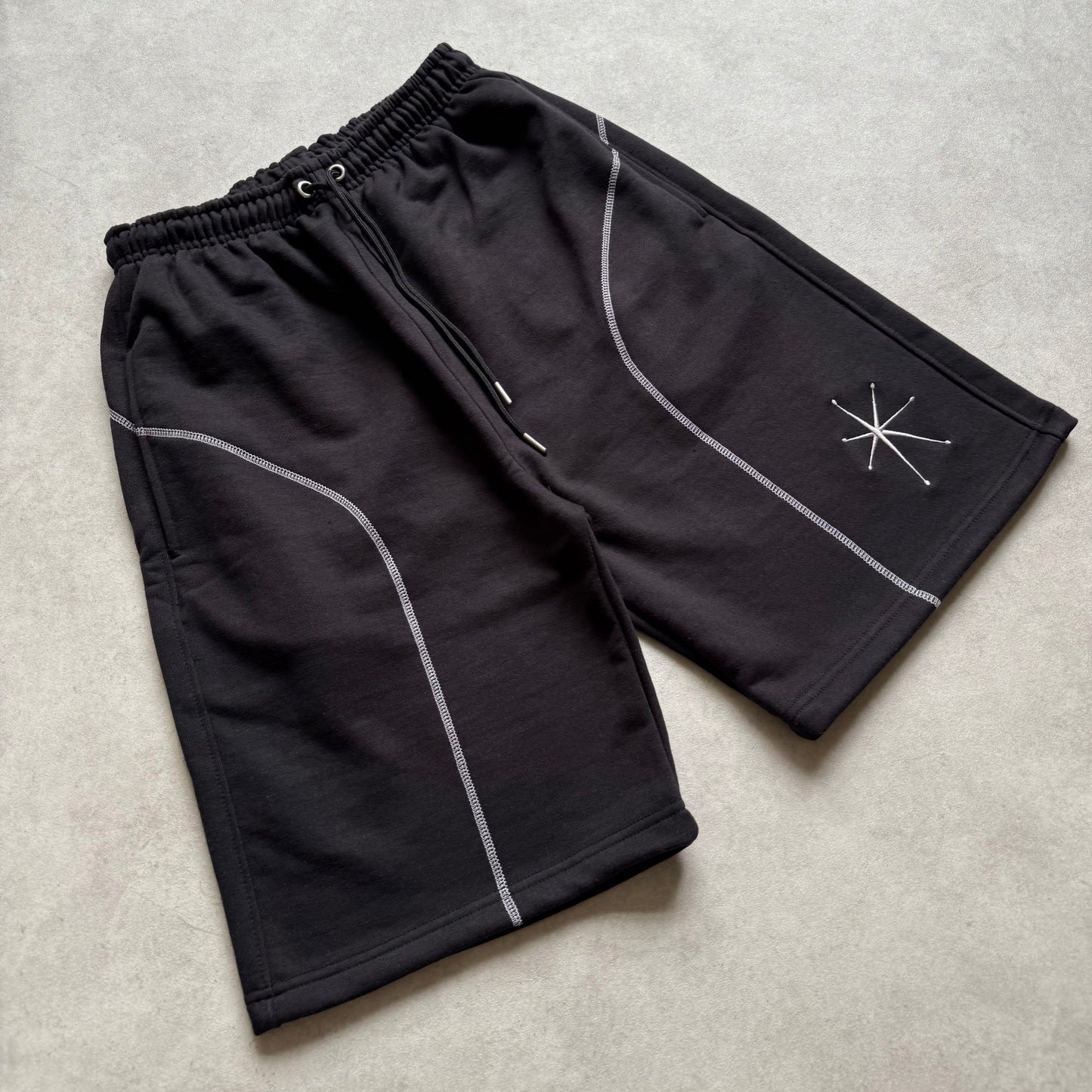 STARLINE SHORT (BLACK)